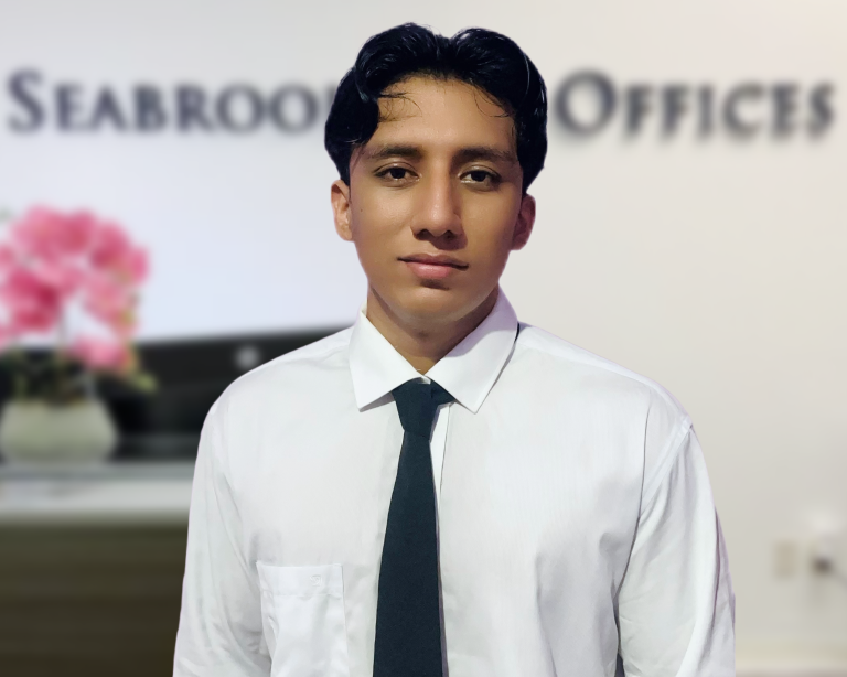 Alams Headshot Photo